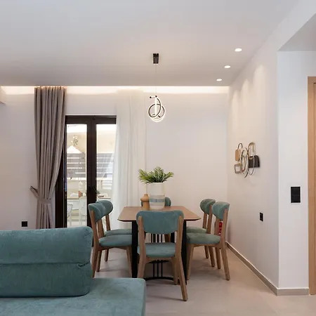 Apartman Modern Apartment, Up To 6, Close To The Beach! *