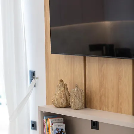 Modern Apartment, Up To 6, Close To The Beach! * Réthimno